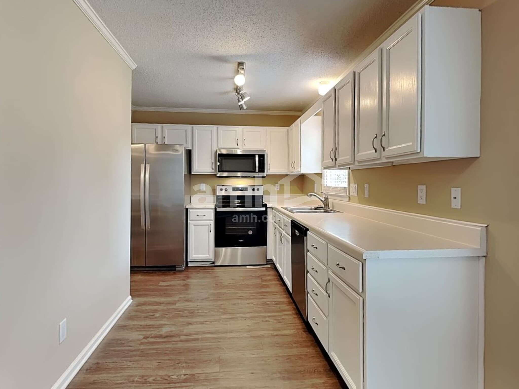 Building Photo - 5050 Toucan Ln