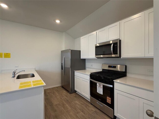 Building Photo - 312 Nizao Ln