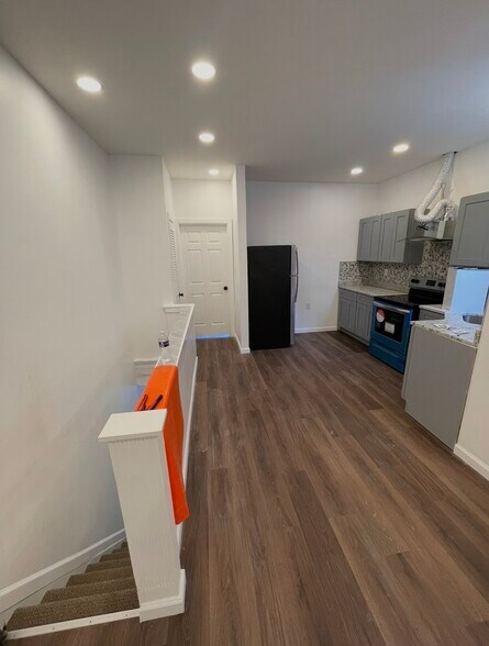 Building Photo - 1318 N 57th St