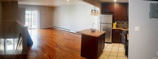 Building Photo - 327 Quincy Ave