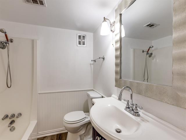 Building Photo - 7522 Wellcrest Dr