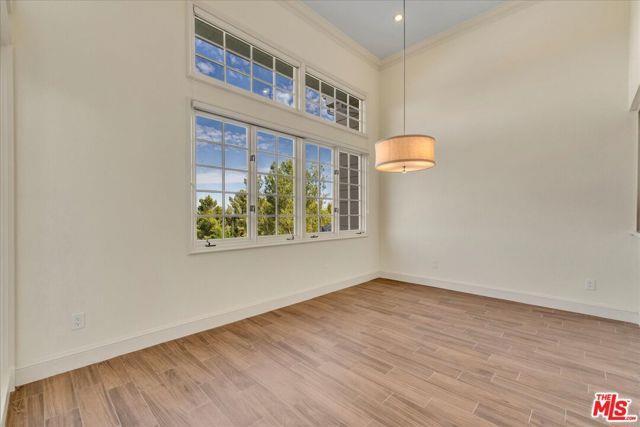 Building Photo - 2202 The Terrace