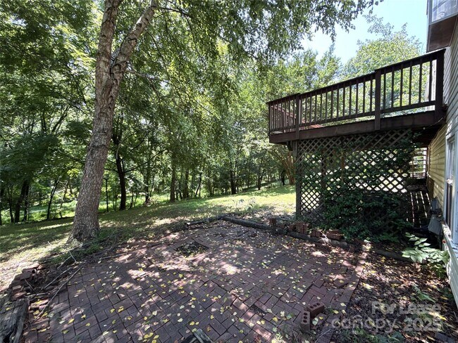 Building Photo - 6616 Wannamaker Ln