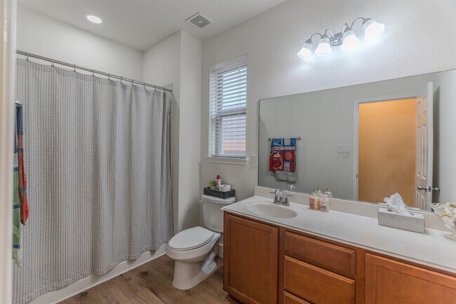 Building Photo - 2907 Coastal Prairie Ln