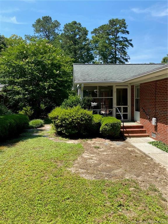 Building Photo - 223 Christopher Wren Rd