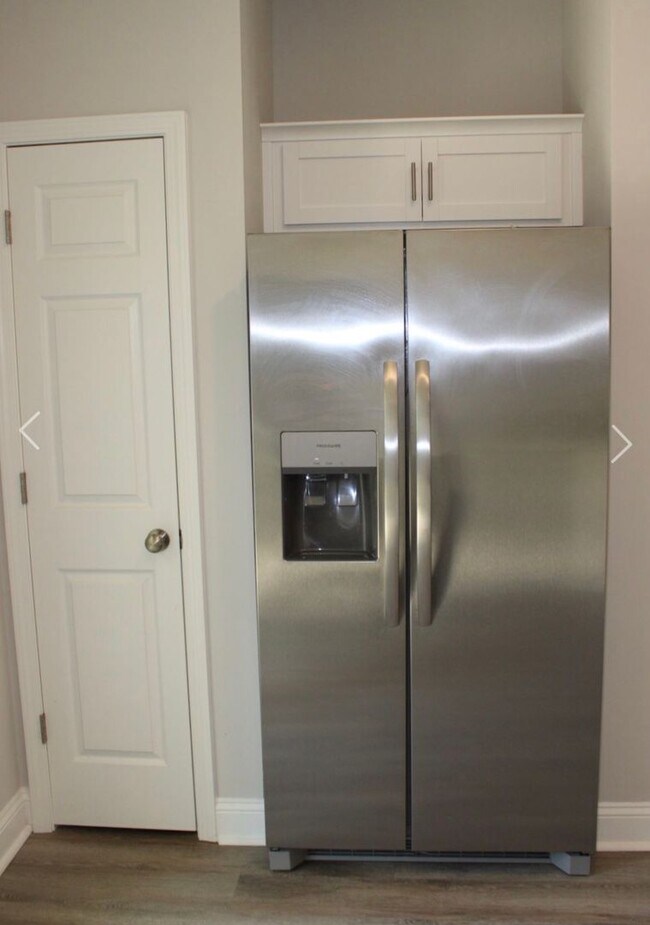 Building Photo - 50% off the first month’s rent! Welcome to Jacks Branch Townhomes