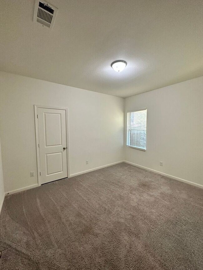 Building Photo - Single Family house in Crowley 76036