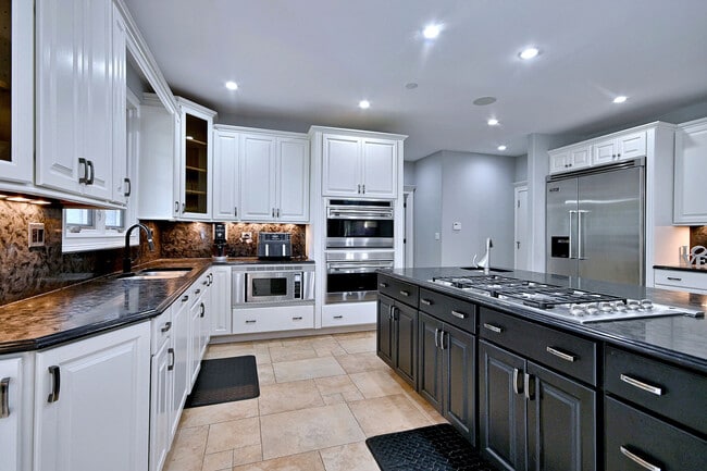 Building Photo - 312 Felicia Ct