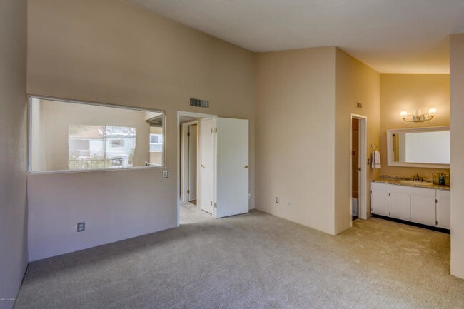 Building Photo - 2775 W Anklam Rd