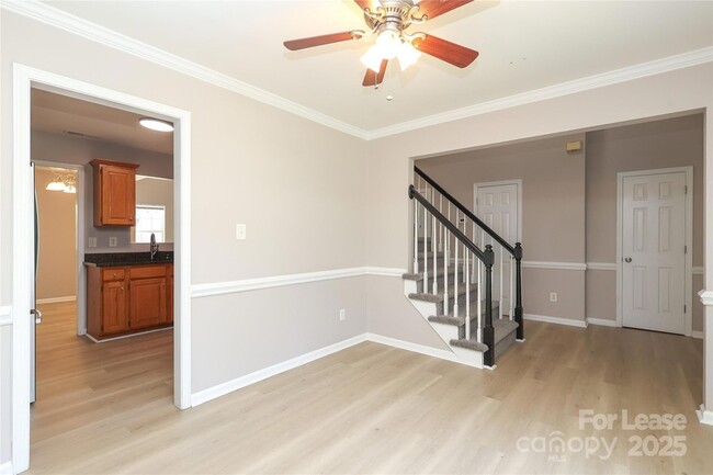 Building Photo - 4112 Chatterleigh Dr