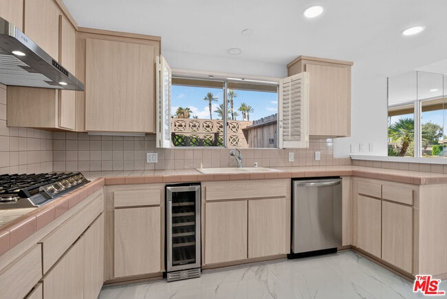 Building Photo - 75562 Camino De Plata N