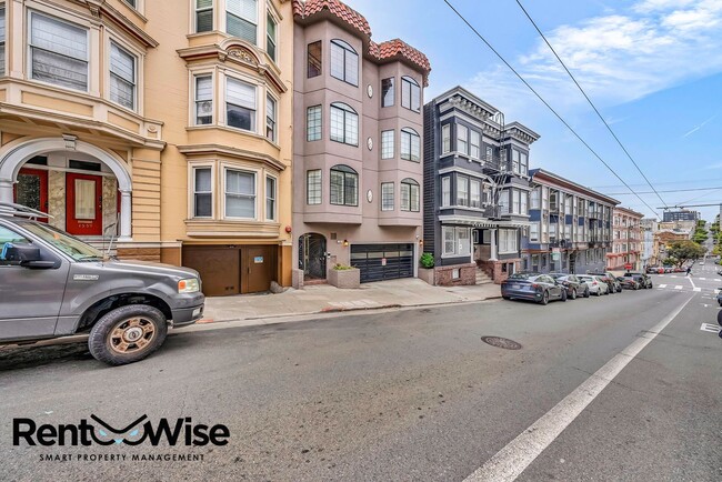 Building Photo - 1565 Sacramento St