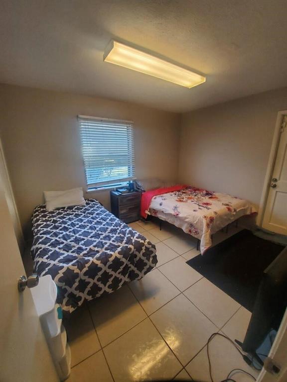 Building Photo - 7407 Addicks Clodine Rd