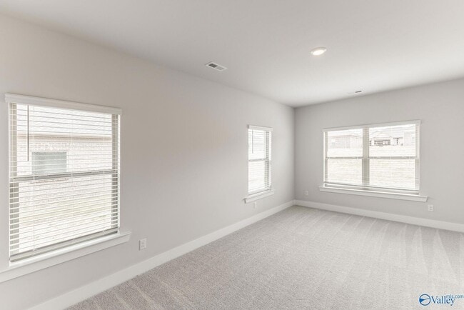 Building Photo - 217 John Clift Cir