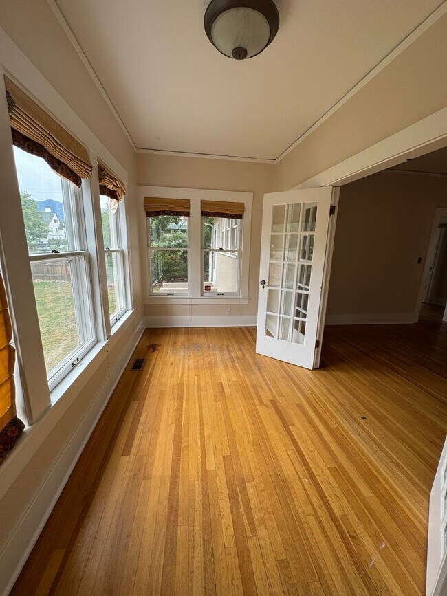 Building Photo - Nice single family home in the "OLD NORTH ...