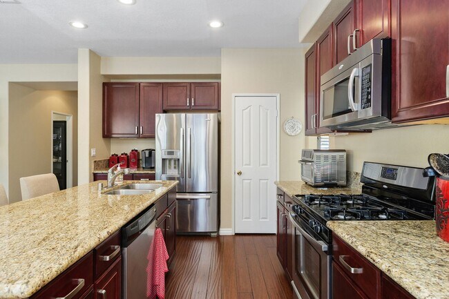 Building Photo - Meticulously Maintained Home in Temeku Hills, 4br/3ba, 3 Car Garage, 1981 sqft. + Enclosed Sunroo...