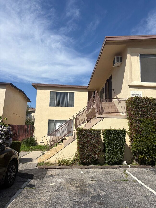 Building Photo - 12479 Culver Blvd