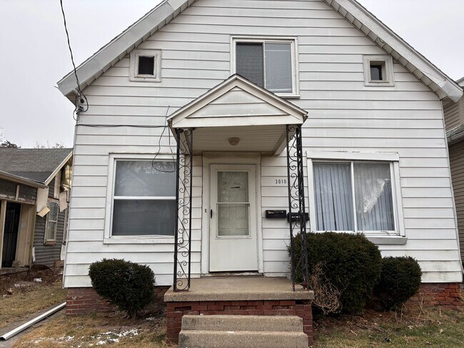 Building Photo - 3010 Warsaw St