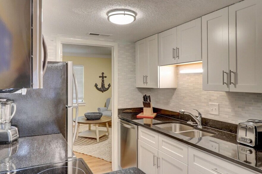 Building Photo - 400 William Hilton Pkwy