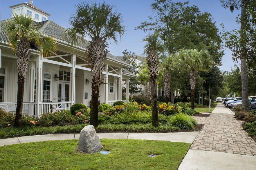 The Grove at Oakbrook 325 Midland Pky Summerville SC 29485