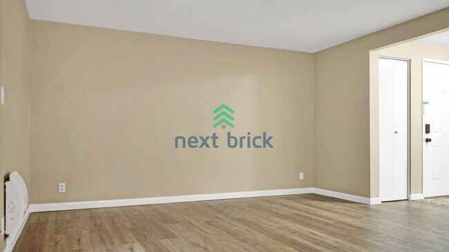 Building Photo - 2 BED & 2 BATH CONDO FOR RENT