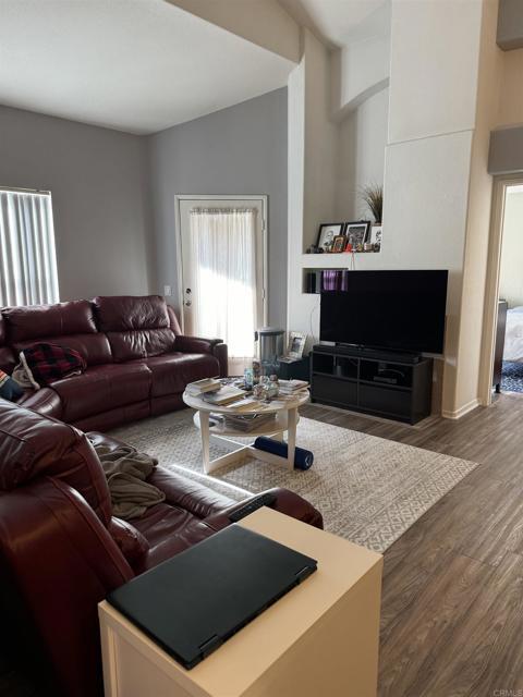 Building Photo - 16941 Meadowlark Ridge Rd