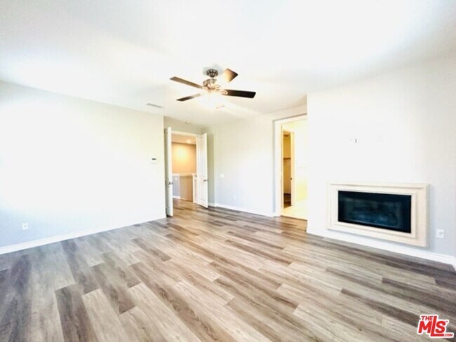 Building Photo - 4701 Luna Ct