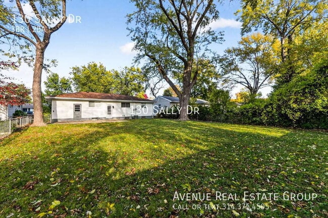 Building Photo - 130 Sally Dr