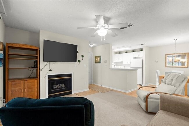 Building Photo - 620 Granville Ct
