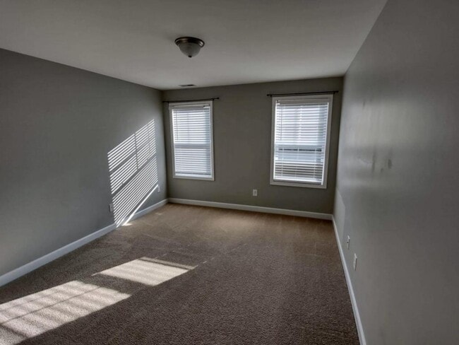 Building Photo - 1525 Gallant Fox Ct