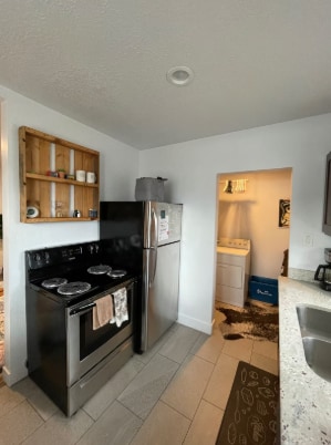 Building Photo - 679 E Downington Ave