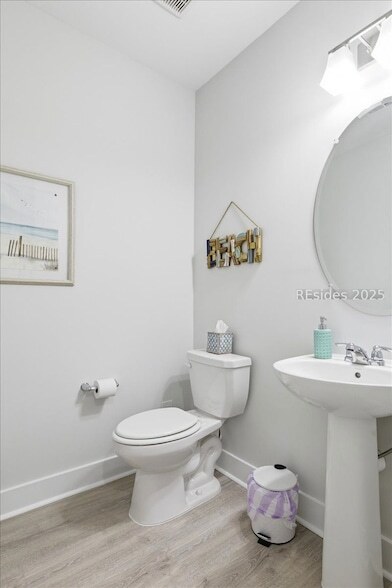 Building Photo - 119 Blue Starfish Ln