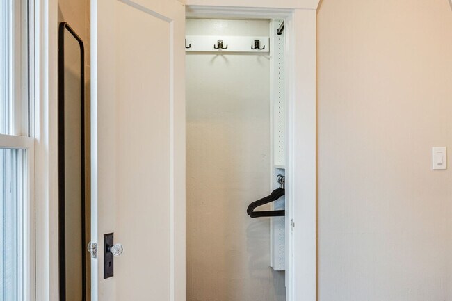 Building Photo - 1706 Warren Ave N