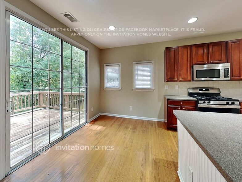 Building Photo - 1450 Independence Trl