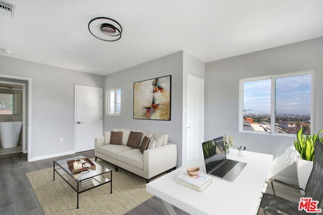 Building Photo - 4151 Don Mariano Dr