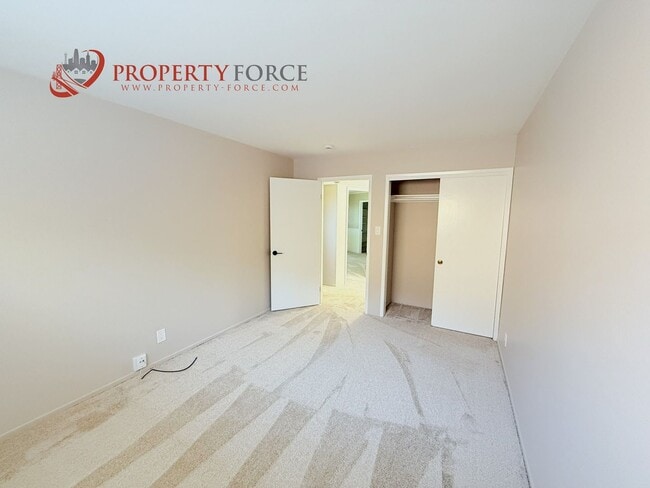 Building Photo - 3145 Alanhill Ln