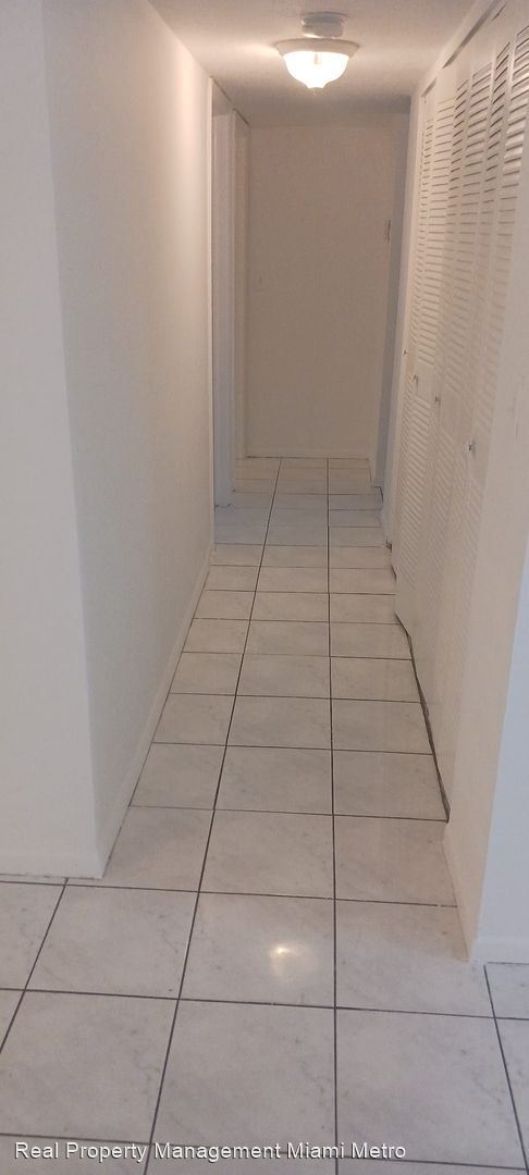 Building Photo - 2 br, 2 bath House - 14195 SW 87th Street ...