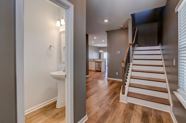 Building Photo - 416 Sandfarm Trail