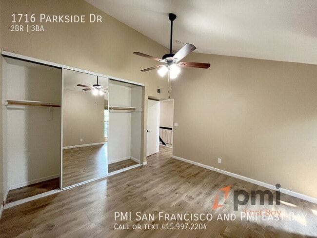 Building Photo - 1716 Parkside Dr