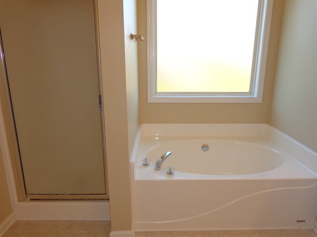 Building Photo - 8119 Willowbank Way