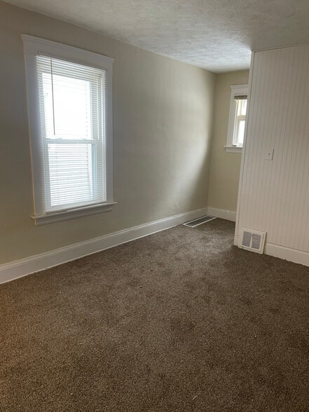 Building Photo - 3114 Ruby Ave