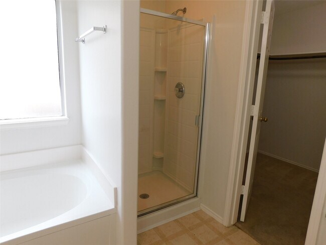 Building Photo - 19130 Yaupon Ranch Dr