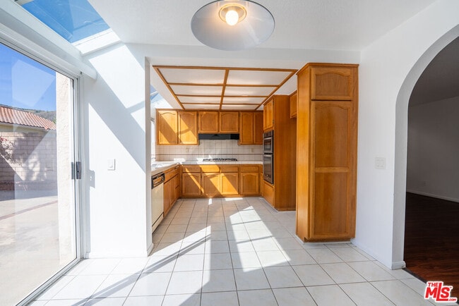 Building Photo - 12023 Stone Gate Way