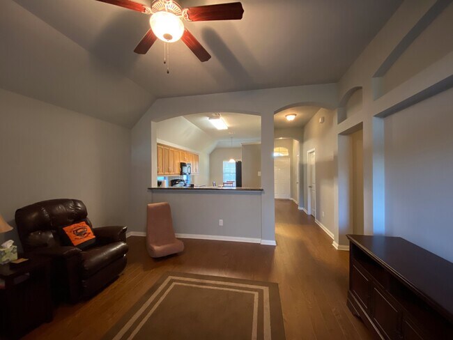 Building Photo - Single Family Home in Falcon Pointe | Chin...