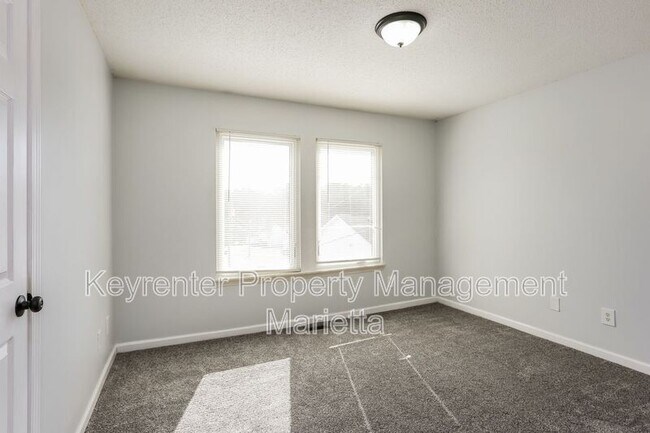 Building Photo - 6815 Wood Gate Way