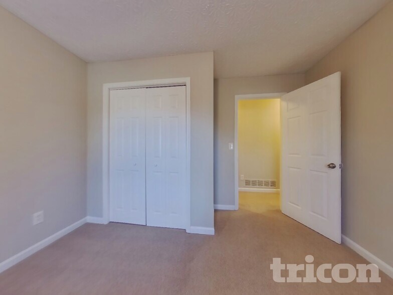 Building Photo - 1394 Winndale Rd