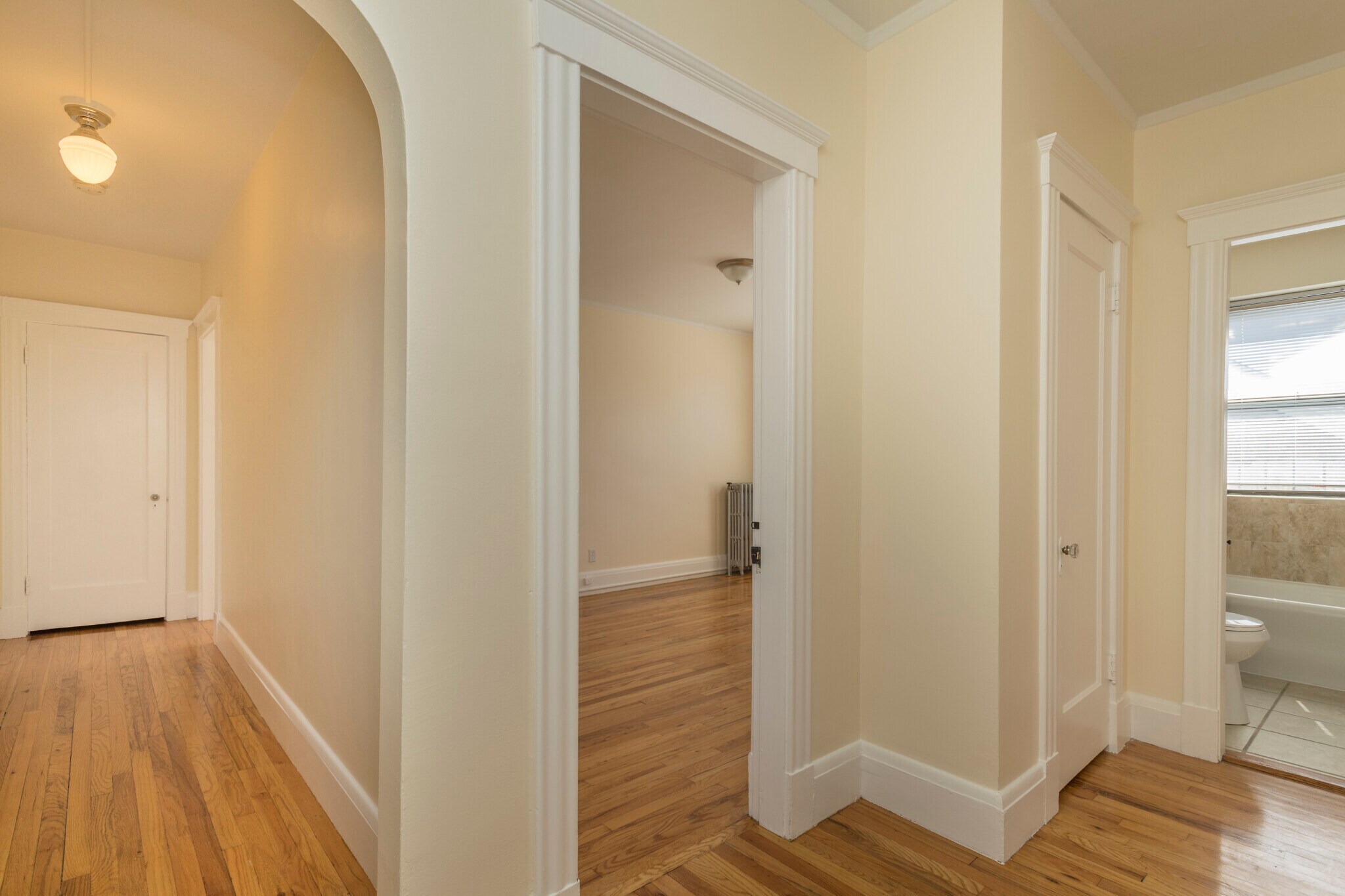 Building Photo - 102 Highland Ave