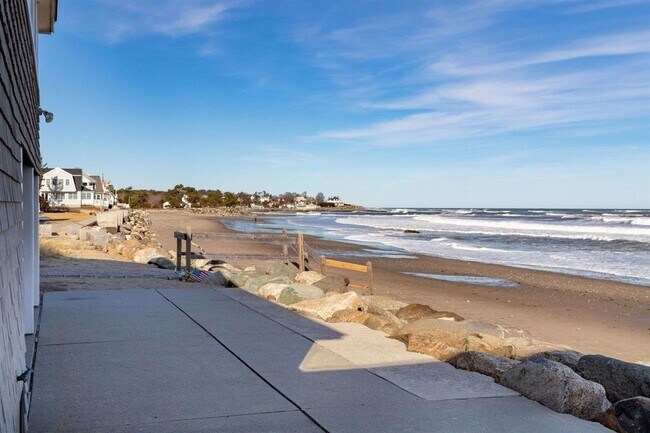 Building Photo - 1056 Ocean Blvd