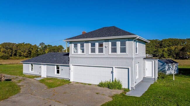 Building Photo - 736 Sconitcut Rd
