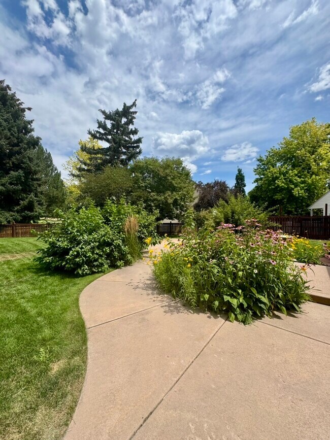 Building Photo - 1412 Ticonderoga Dr